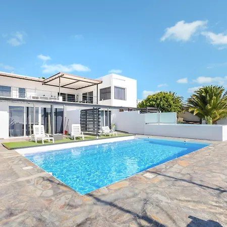Casa Amanecer 1 Holiday home Macher